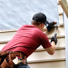 How To Choose The Right Materials for Your Siding Installation in 'Romeo, MI